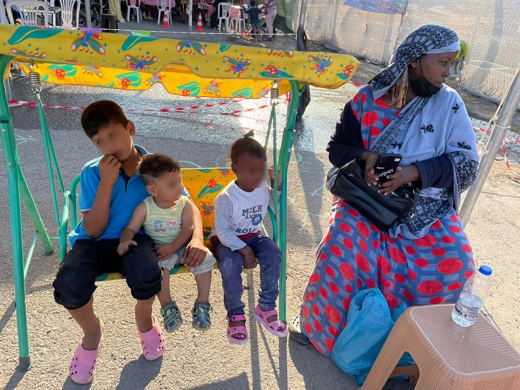 Sprachzeugnisse und Spielplatz: der Sommer von Sant'Egidio bei den Flüchtlingen auf Lesbos wird fortgesetzt